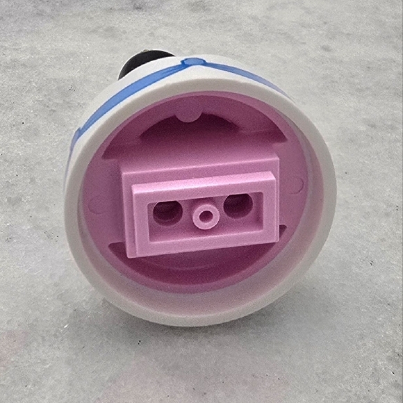 LEGO Birthday Cake Guy with Stand: Series 18 Collectible Minifig 71021 - Picture 6 of 12